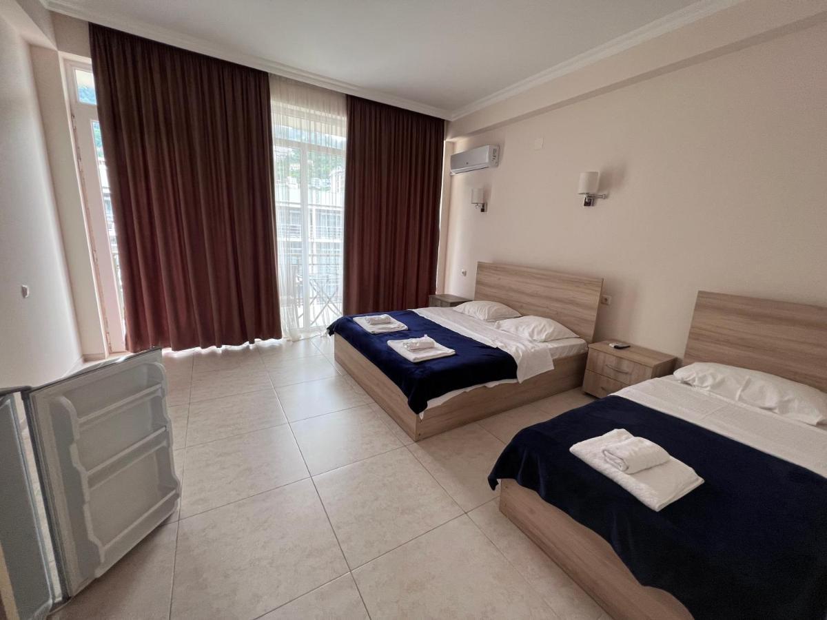 Sunshine Hotel كفارياتي المظهر الخارجي الصورة