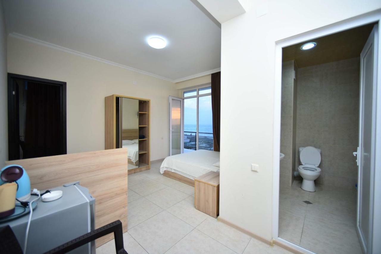 Sunshine Hotel كفارياتي المظهر الخارجي الصورة